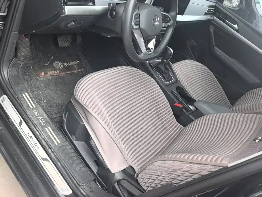Volkswagen Lavida — миниатюра 9