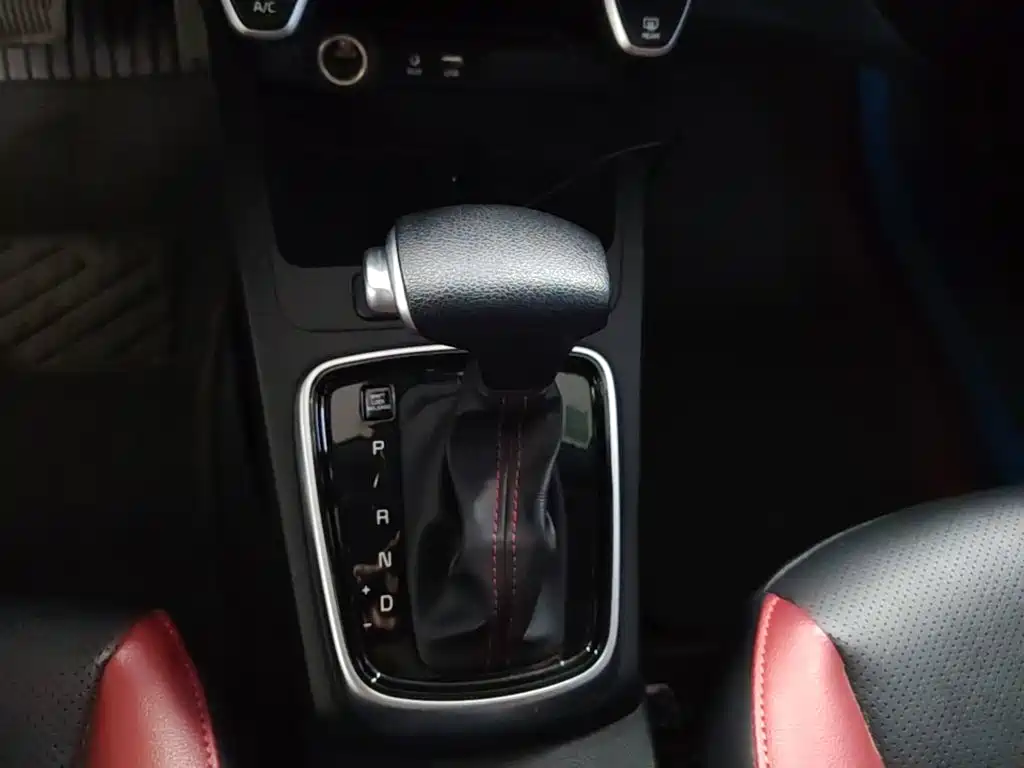 Kia KX Cross — миниатюра 14