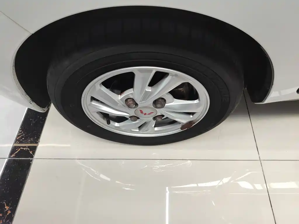 Wuling MINIEV — миниатюра 23