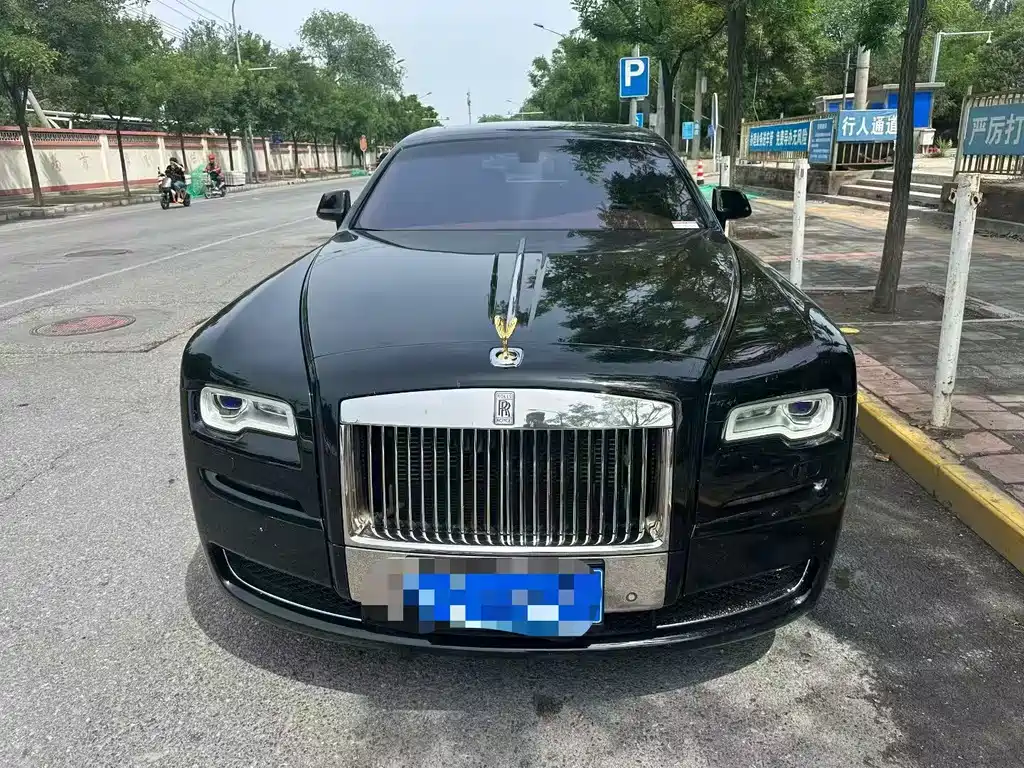 Купить Rolls-Royce Ghost