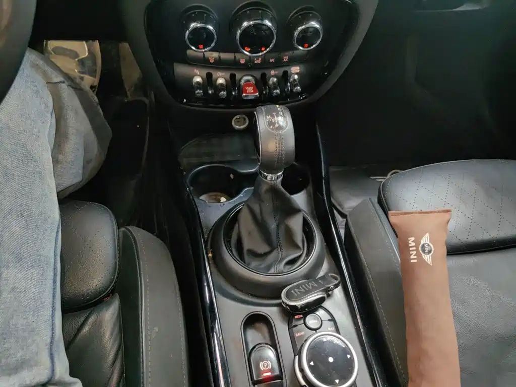 MINI Mini Clubman — миниатюра 10