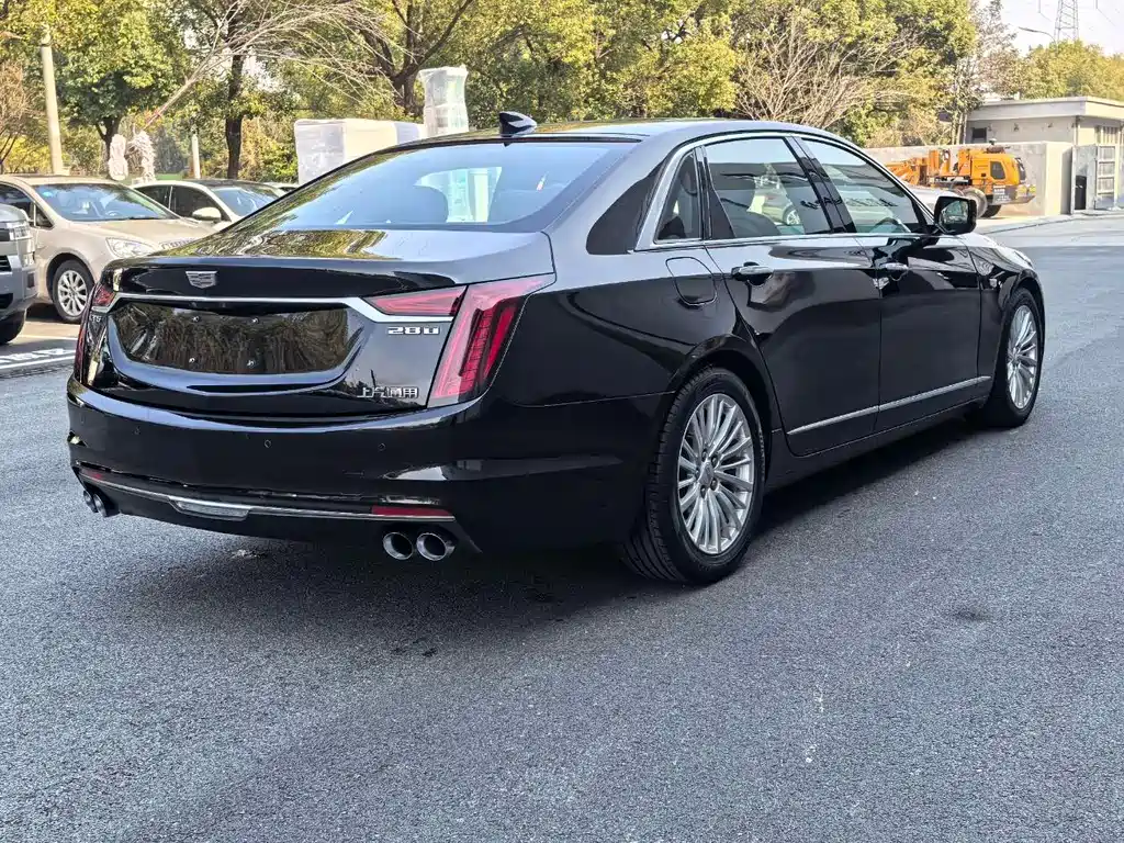 CADILLAC CT6