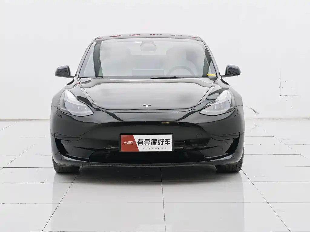 Tesla Model 3 — миниатюра 2