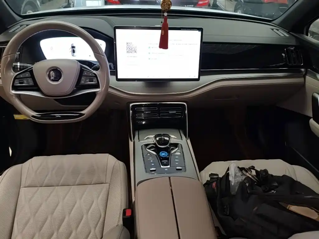 BYD Tang New Energy — миниатюра 10