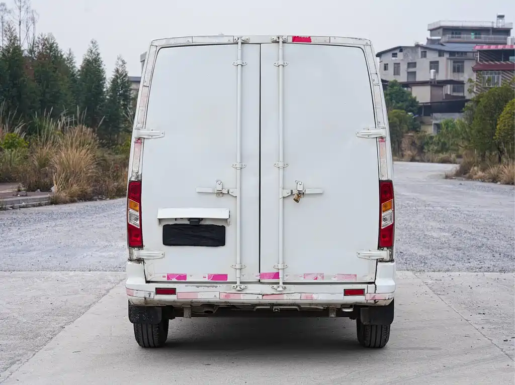 SAIC MAXUS XINTU V80