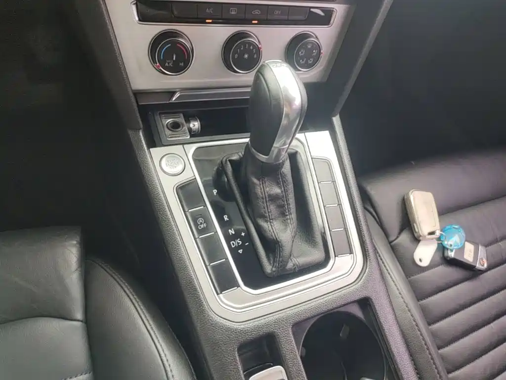 Volkswagen Magotan — миниатюра 14