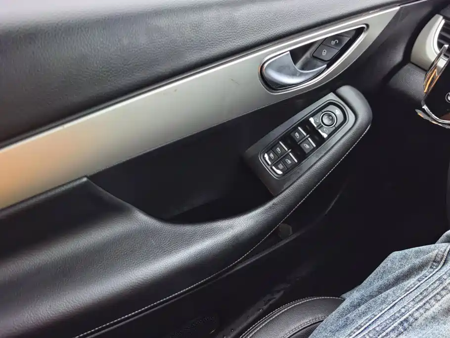 Zotye Zotye SR7 — миниатюра 7