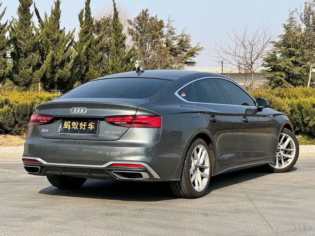 AUDI A5