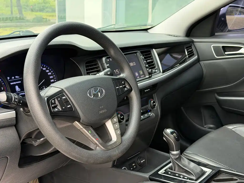 Hyundai Mistra — миниатюра 18