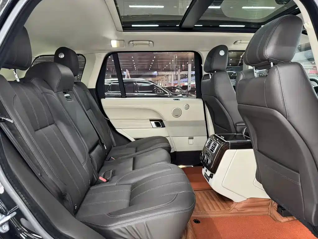 Land Rover Range Rover — миниатюра 9