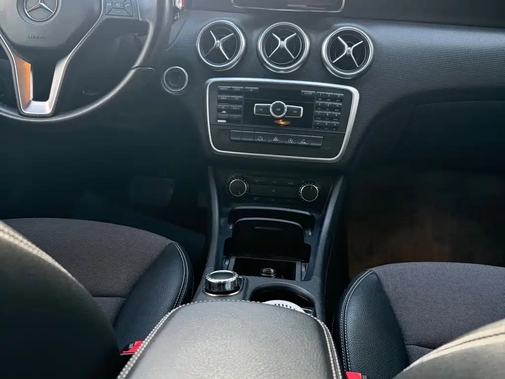 Mercedes-Benz A-Class (Import) — миниатюра 12
