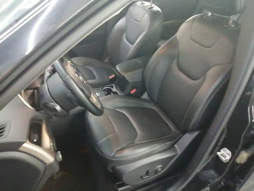 Jeep Cherokee — миниатюра 15