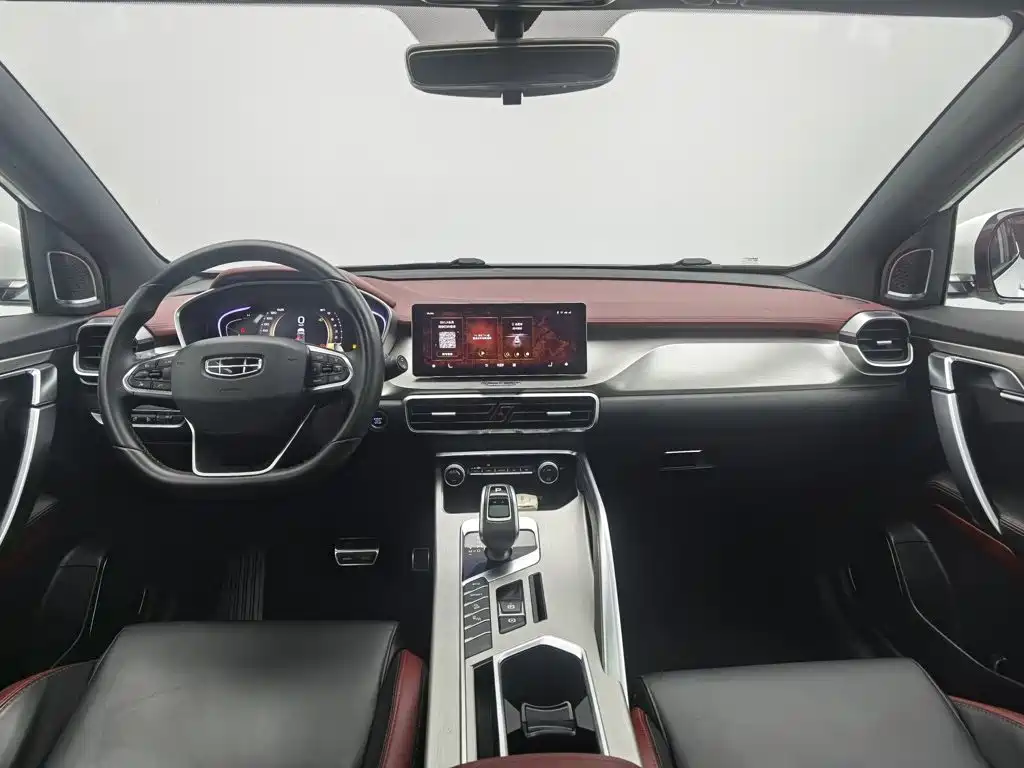 Geely Binyue — миниатюра 5