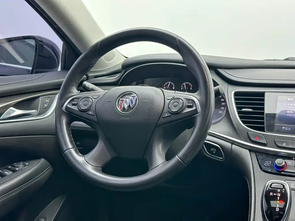 Buick LaCrosse — миниатюра 20