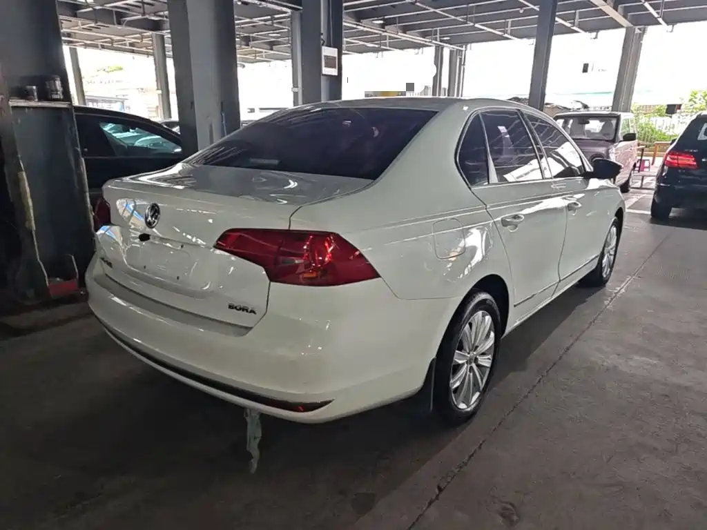 Volkswagen Bora — миниатюра 7