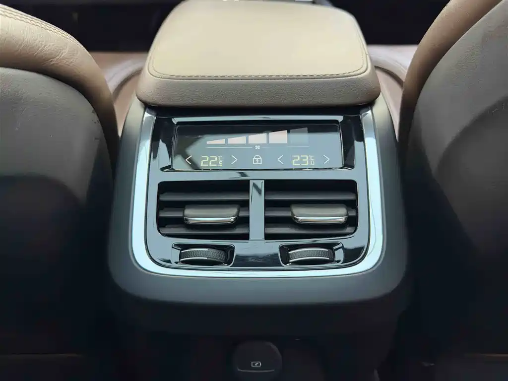 Volvo V90 2022 Cross Country B5 AWD