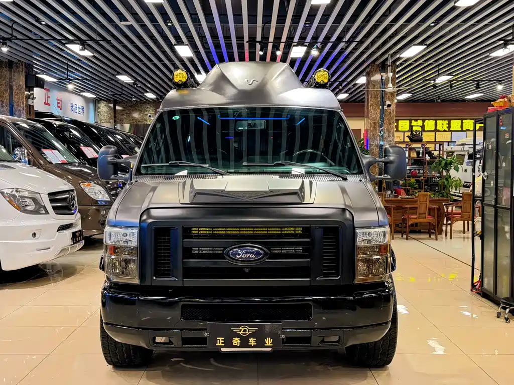 Ford E350 — миниатюра 2