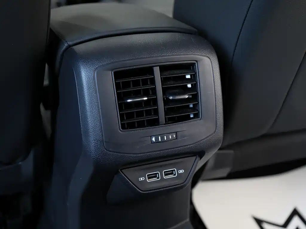 Volkswagen T-Roc 2021 280TSI DSG Smart Connect