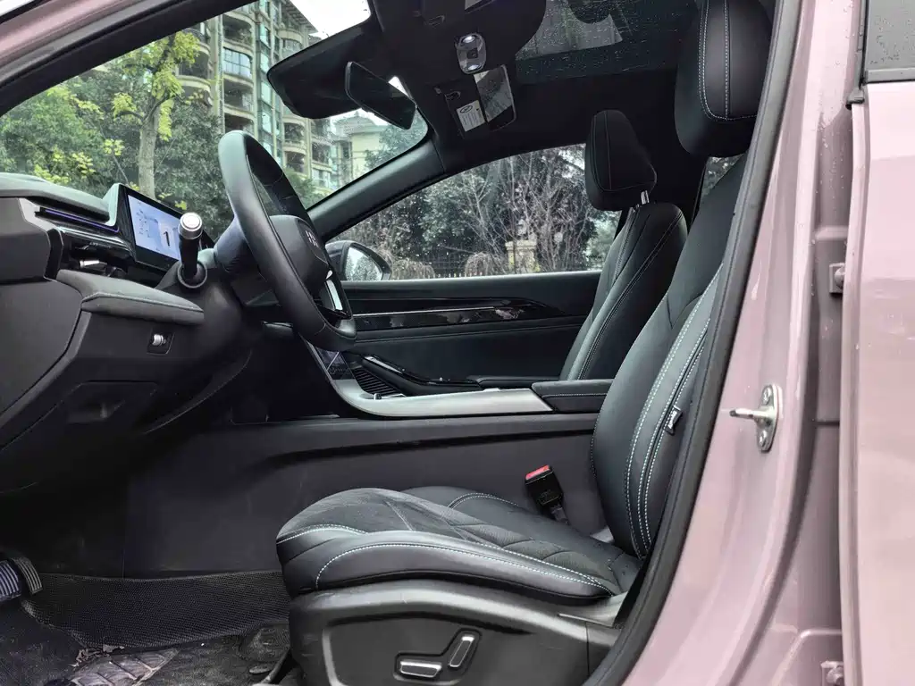 GEELY GALAXY GALAXY L6