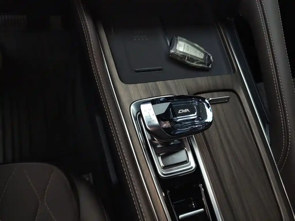 Geely Xingyue L — миниатюра 14