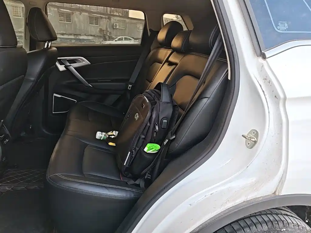 Geely Boyue — миниатюра 17