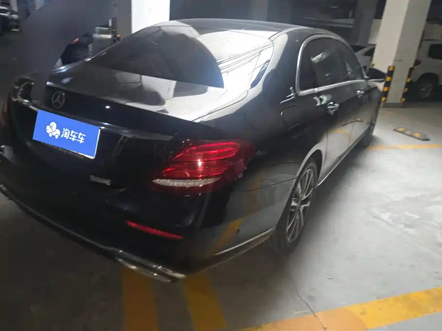 MERCEDES-BENZ E CLASS