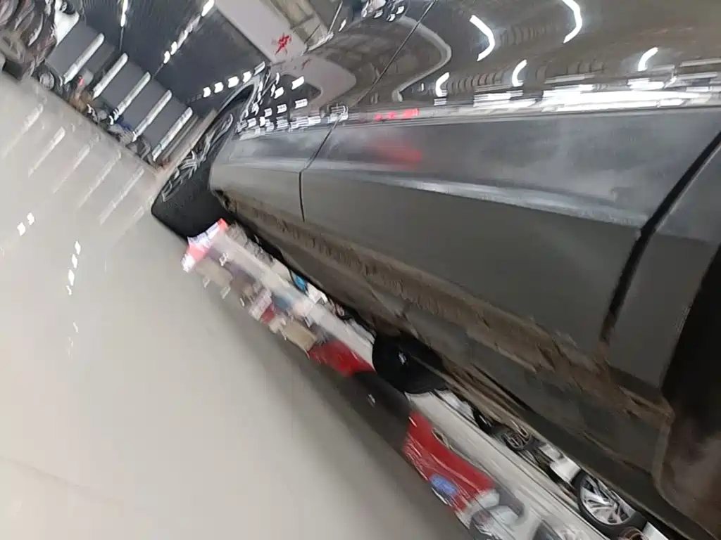 Volkswagen Tiguan L — миниатюра 22