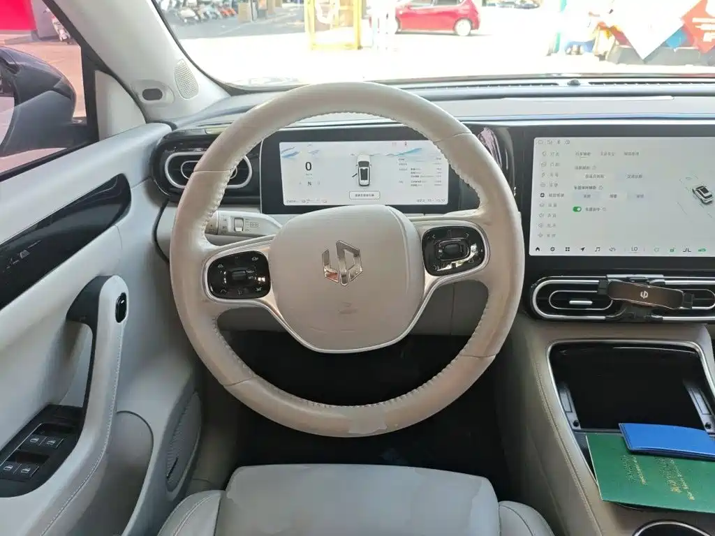 Leapmotor Leapmotor C11 — миниатюра 6