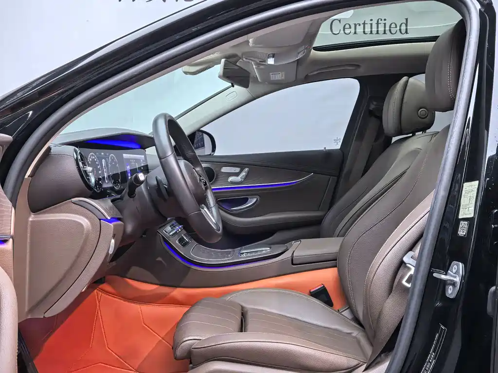 Mercedes-Benz E-Class — миниатюра 9