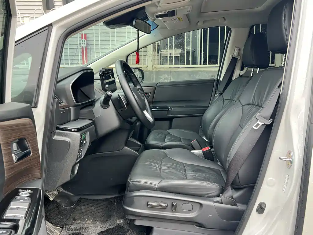 Honda Odyssey — миниатюра 7