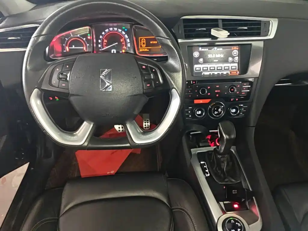 DS DS 6 — миниатюра 11