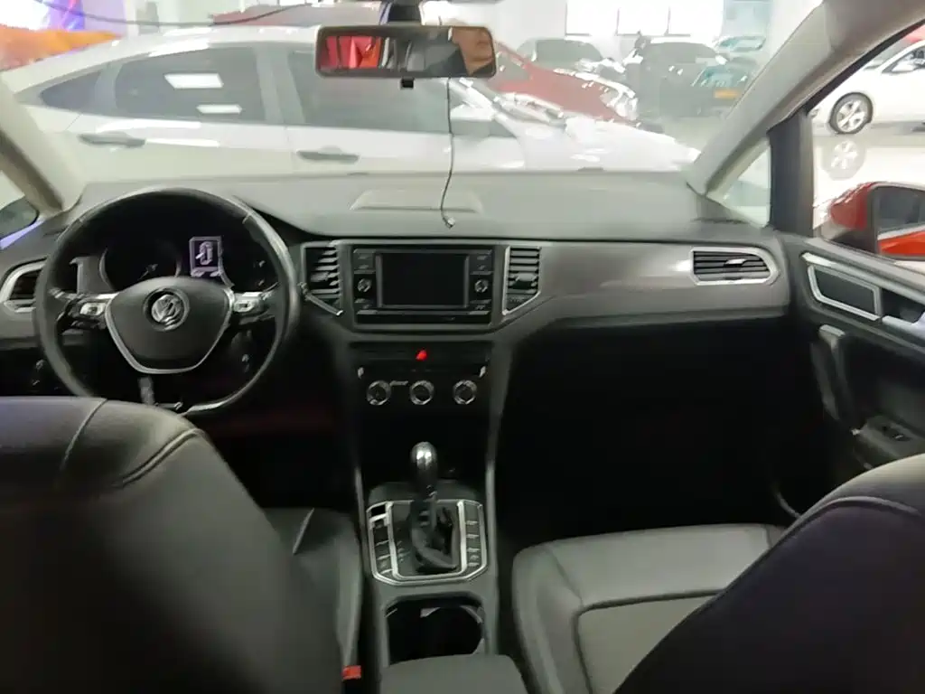 Volkswagen Golf Sportsvan — миниатюра 10