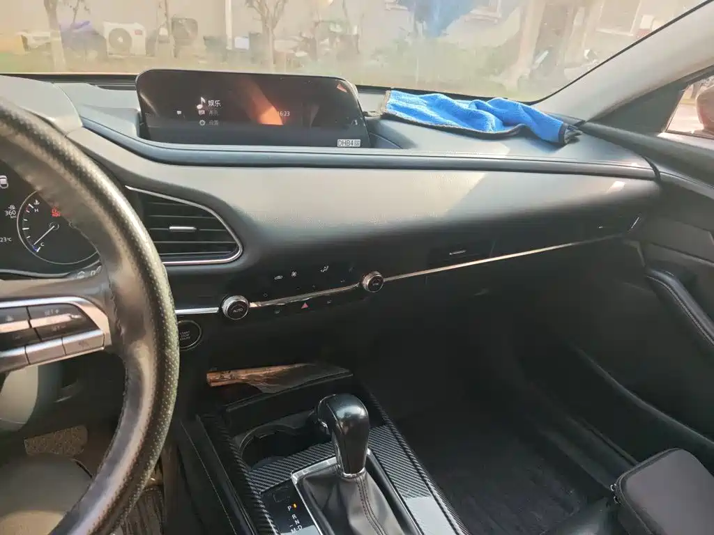 Mazda CX-30 — миниатюра 9