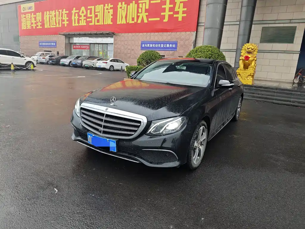 MERCEDES-BENZ E CLASS