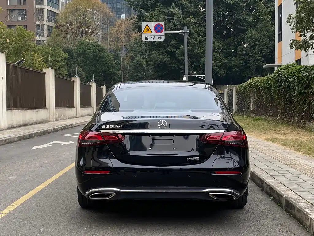 Mercedes-Benz E-Class New Energy Facelift 3 E 350 e L Plug-in Hybrid Sedan, фото 17