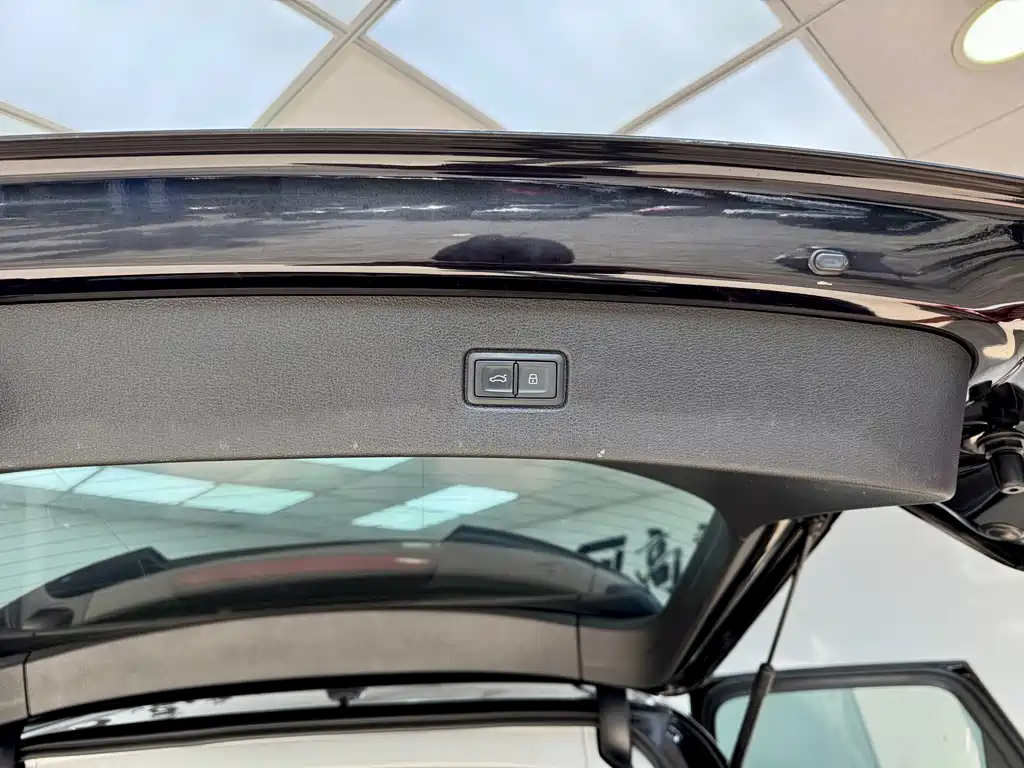 Audi Q7 — миниатюра 22