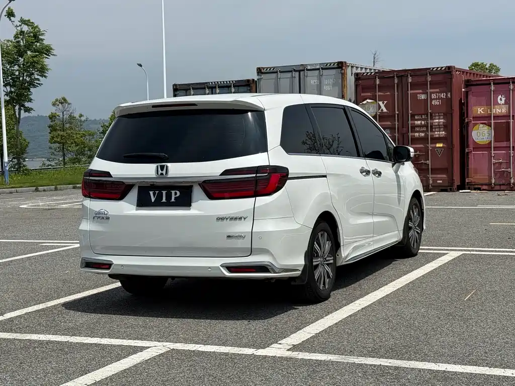 Honda Odyssey 2024 2.0L e:HEV