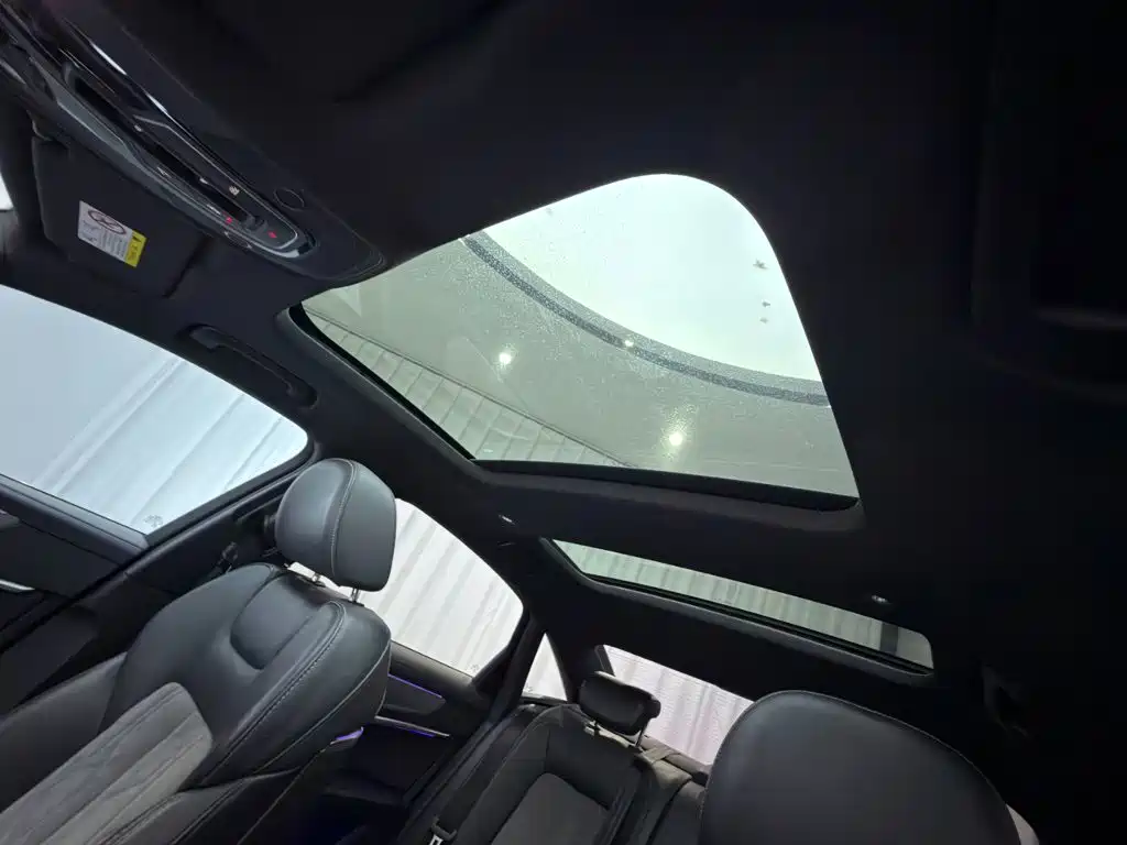 Audi A6L — миниатюра 12