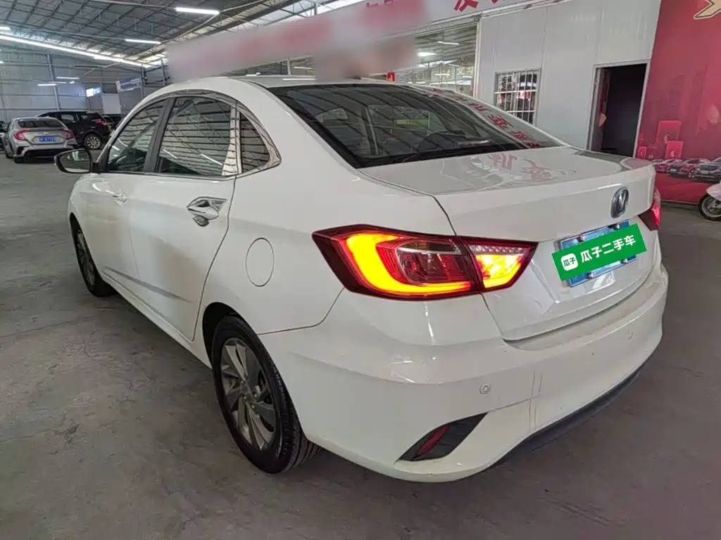 Changan Eado DT — миниатюра 5