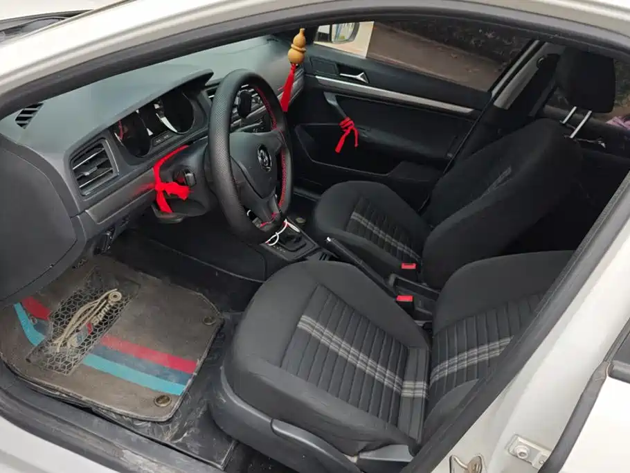 Volkswagen Lavida — миниатюра 9