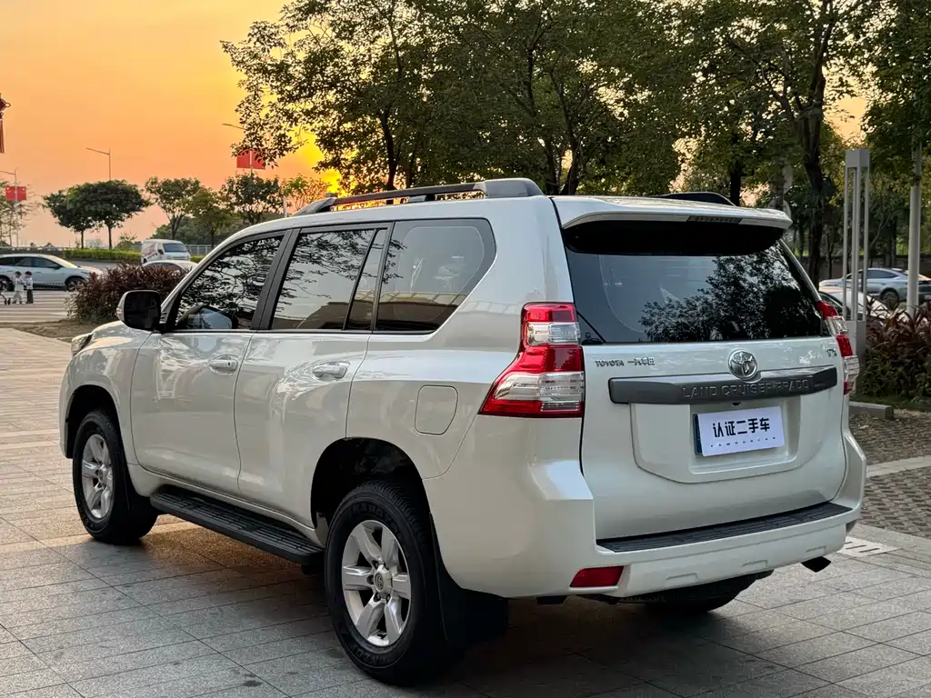 Toyota Prado — миниатюра 12