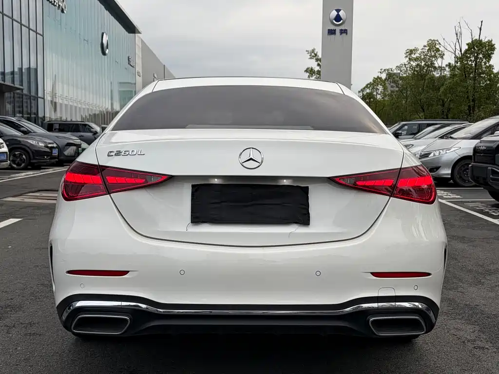 Mercedes-Benz C-Class — миниатюра 17