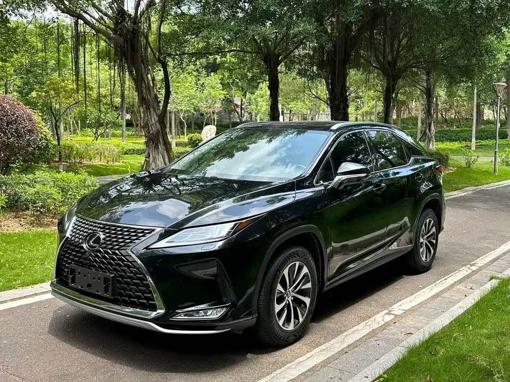Купить Lexus RX