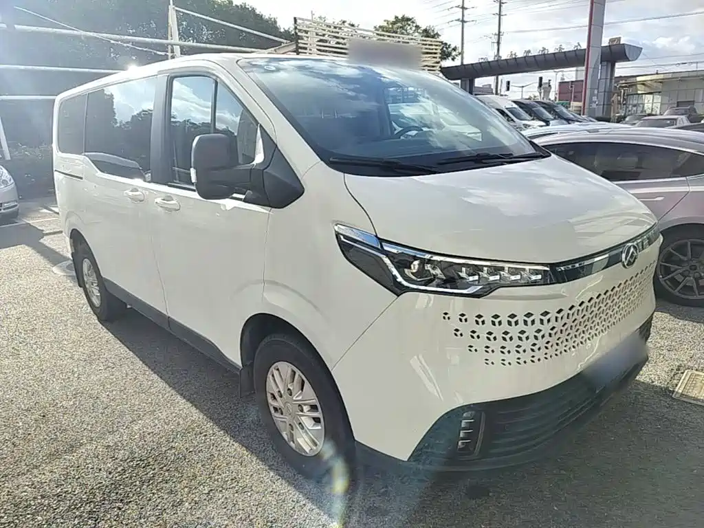 MAXUS V70 — миниатюра 4