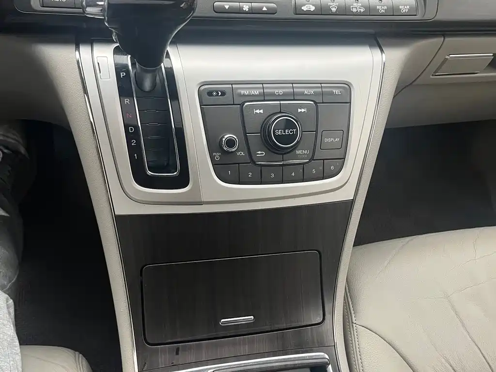 Honda Elysion 2015 2.4L VTi-S Luxury