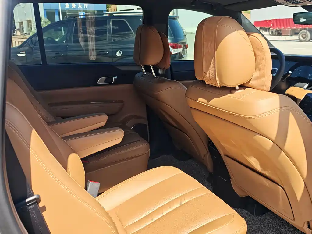 Li Auto ONE 2019 6 мест