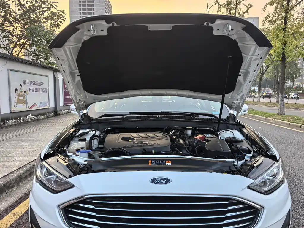 Ford Mondeo — миниатюра 4
