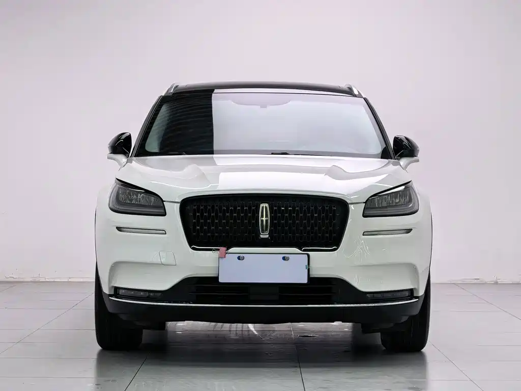 Lincoln Corsair — миниатюра 2