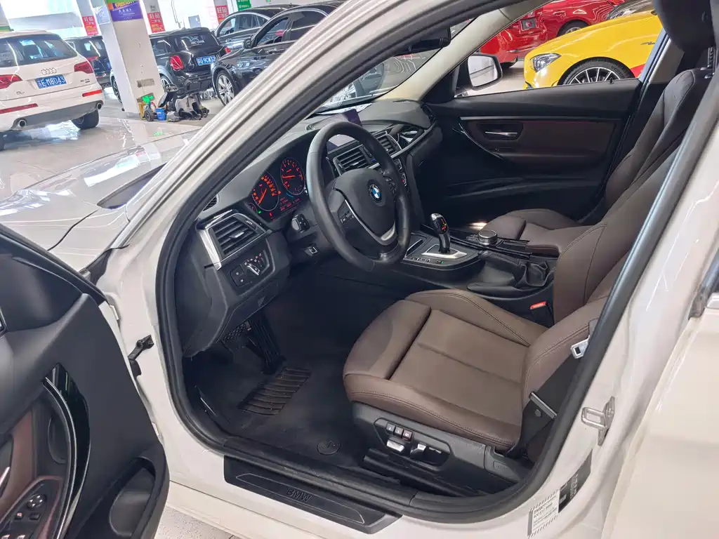 BMW 3 Series — миниатюра 7
