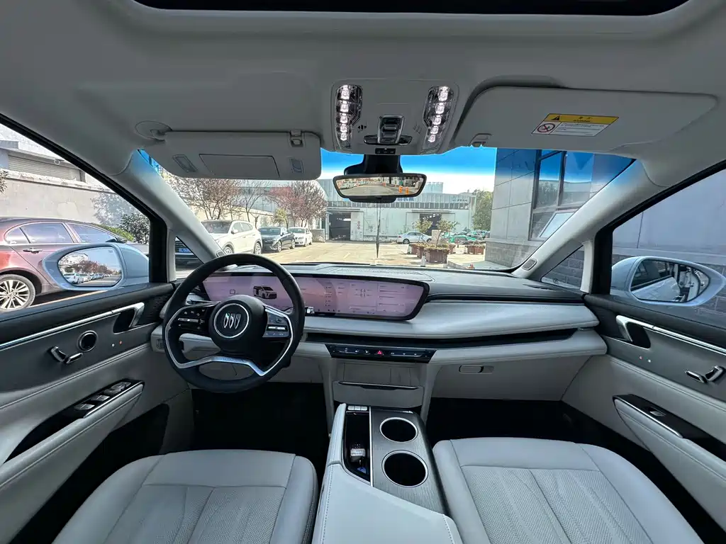 BUICK GL8 NEW ENERGY